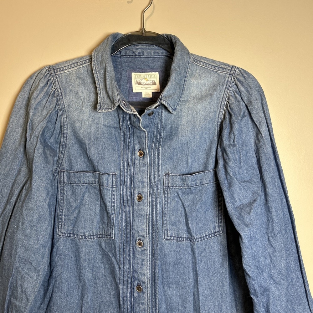 American Eagle Shirt Womens Medium Blue Denim Long Sleeve Button Up Pockets - Picture 2 of 12